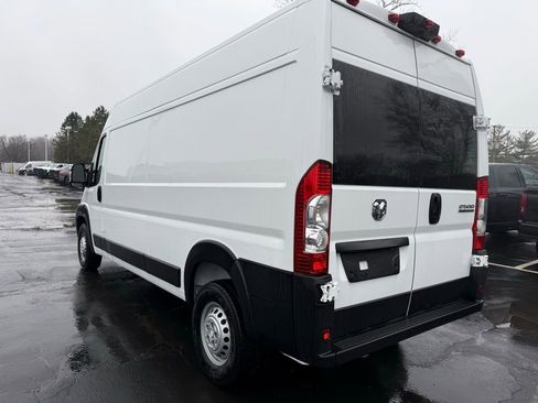 Used 2024 RAM ProMaster 2500 FWD image 5