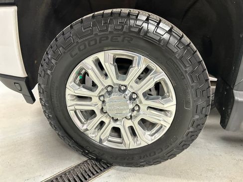 Used 2020 GMC Sierra 2500 Denali w/ Denali Ultimate Package image 9