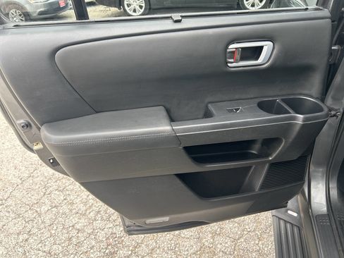 Used 2011 Honda Pilot Touring image 15
