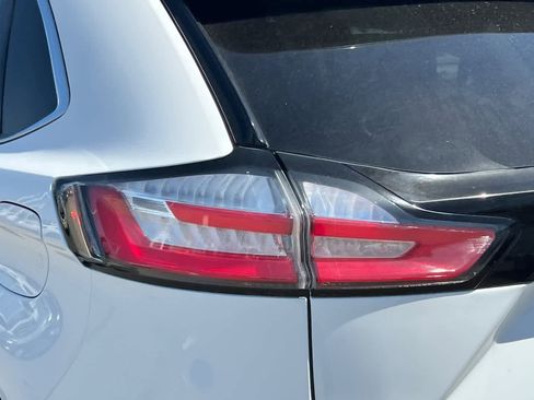 Used 2022 Ford Edge SEL image 20