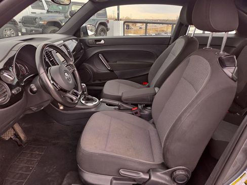 Used 2019 Volkswagen Beetle 2.0T image 10
