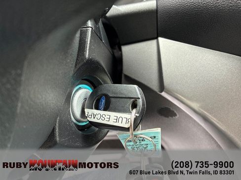 Used 2018 Ford Escape SE FWD image 22