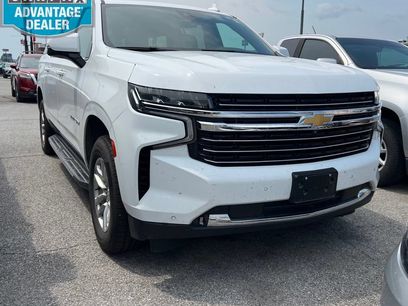 Used 2021 Chevrolet Suburban LT w/ Luxury Package