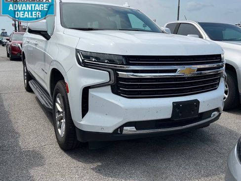 Used 2021 Chevrolet Suburban LT w/ Luxury Package AWD/4WD image 1