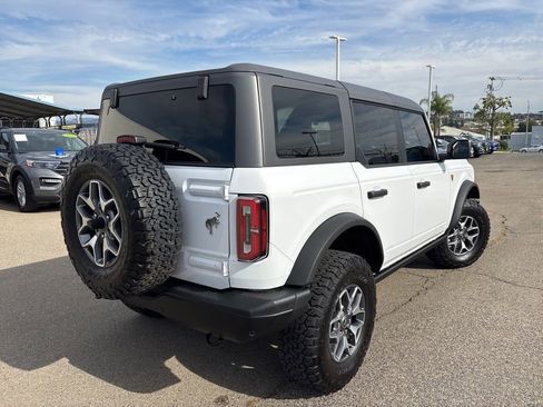Used 2024 Ford Bronco Badlands image 5