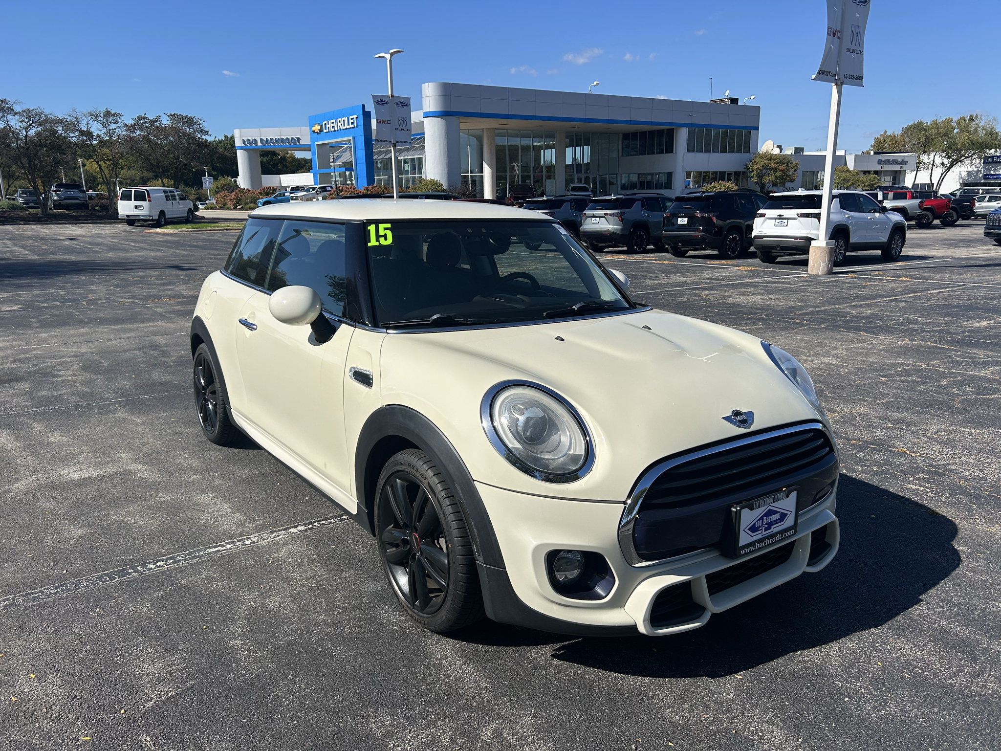 Used 2015 MINI Cooper 2-Door Hardtop FWD image 1