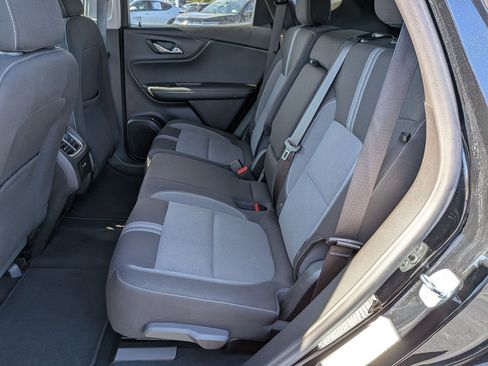 Used 2025 Chevrolet Blazer LT image 29