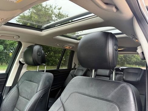 Used 2018 Mercedes-Benz GLS 550 4MATIC w/ Driver Assistance Package image 11