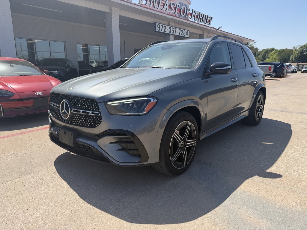 Used 2024 Mercedes-Benz GLE 450 4MATIC w/ AMG Line Exterior image 1