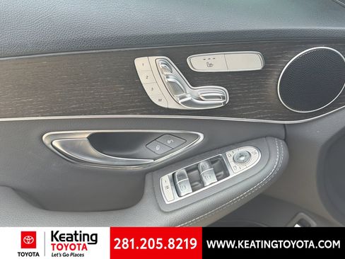 Used 2019 Mercedes-Benz C 300 Sedan image 12