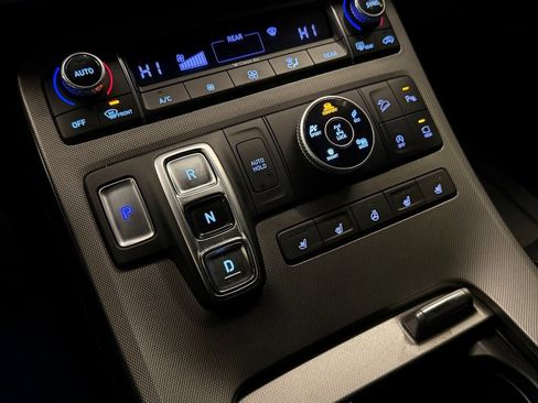 Used 2021 Hyundai Palisade Calligraphy image 15