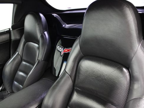 Used 2005 Chevrolet Corvette Convertible w/ Preferred Equipment Group image 4