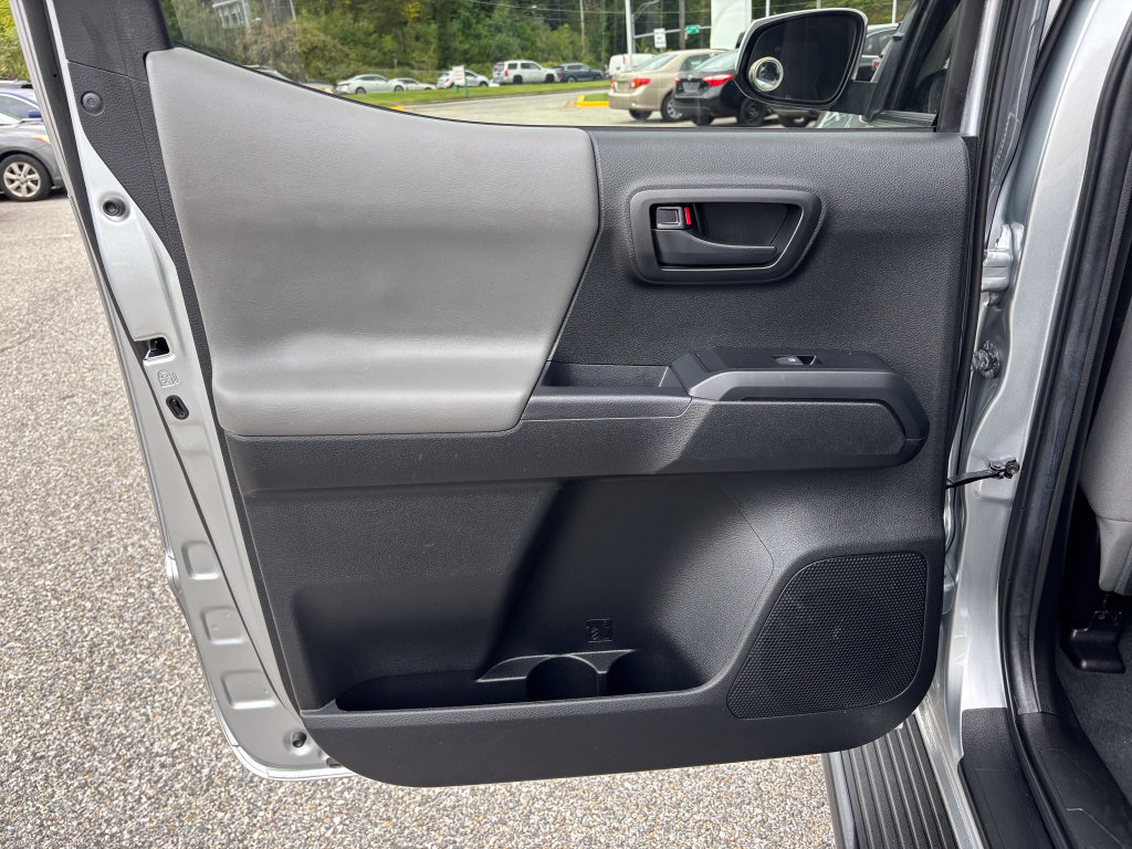 Used 2022 Toyota Tacoma SR w/ SR Convenience Package RWD image 40