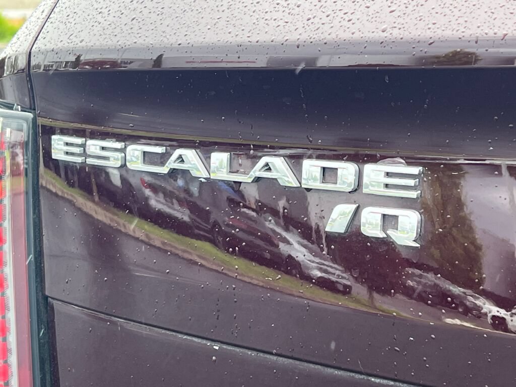 Used 2025 Cadillac Escalade IQ Luxury 2 AWD/4WD image 39