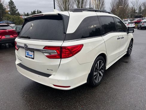 Used 2018 Honda Odyssey Elite image 5