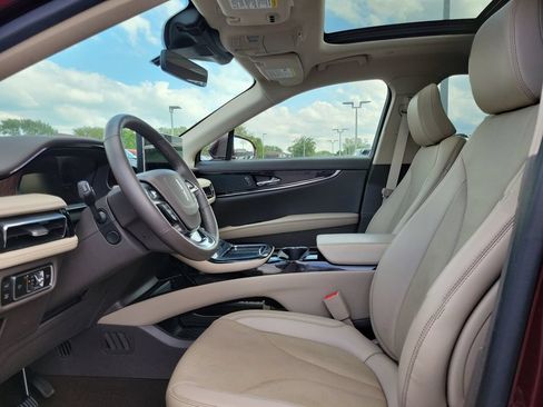 Certified 2023 Lincoln Nautilus Reserve w/ Cargo Utility Package FWD image 18