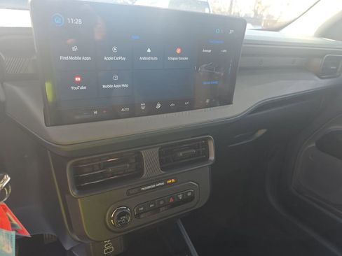 Used 2025 Ford Maverick XL w/ Equipment Group 101A image 11