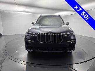 Used 2022 BMW X7 M50i w/ Dynamic Handling Package video 2