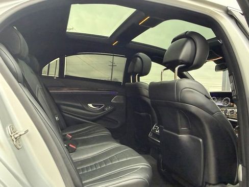 Used 2016 Mercedes-Benz S 550 4MATIC Sedan image 34