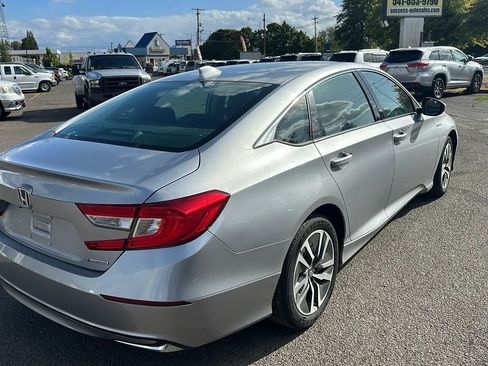 Used 2021 Honda Accord Hybrid image 4