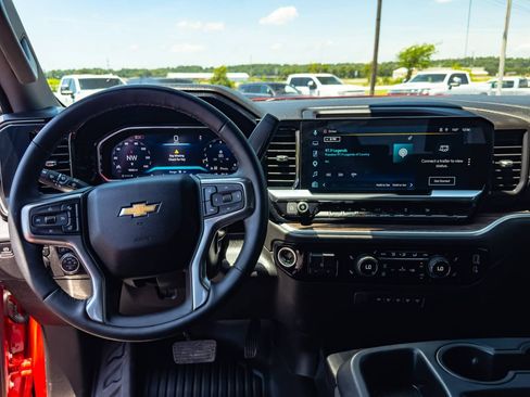 Used 2026 Chevrolet Silverado 3500 LT w/ All Star Edition AWD/4WD image 6