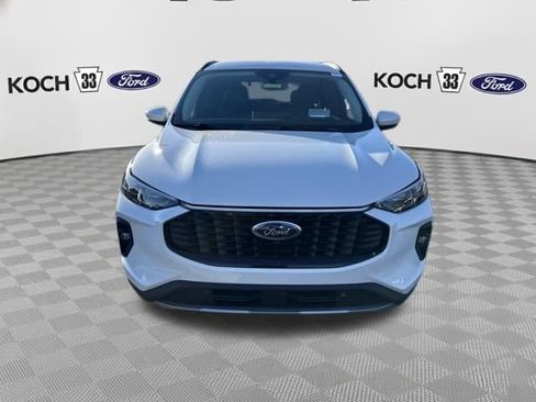 Used 2025 Ford Escape Platinum w/ Premium Technology Package image 2