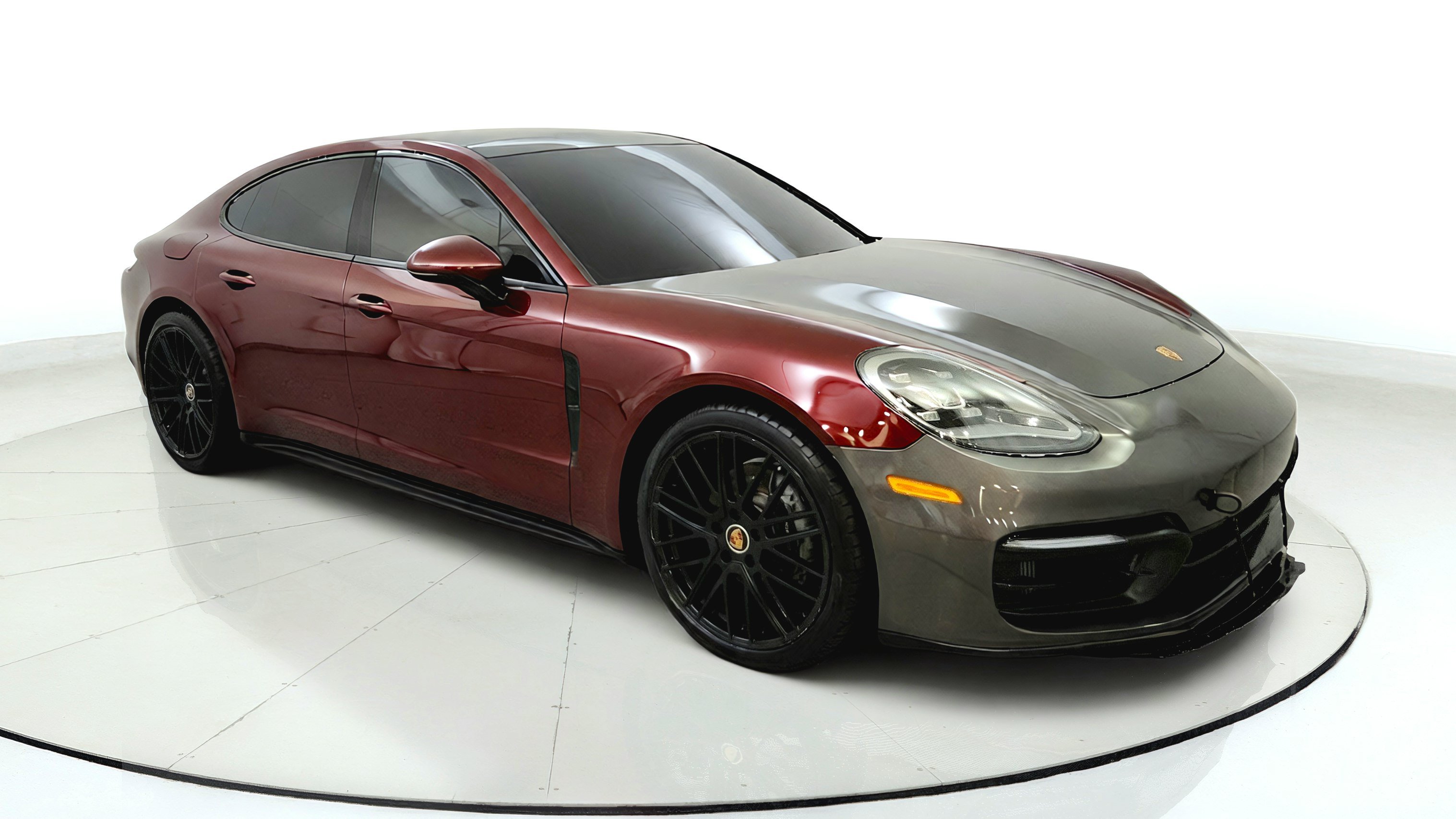 Used 2021 Porsche Panamera 4 AWD/4WD image 1