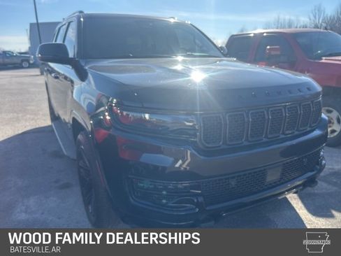 Used 2023 Jeep Wagoneer Series II image 3