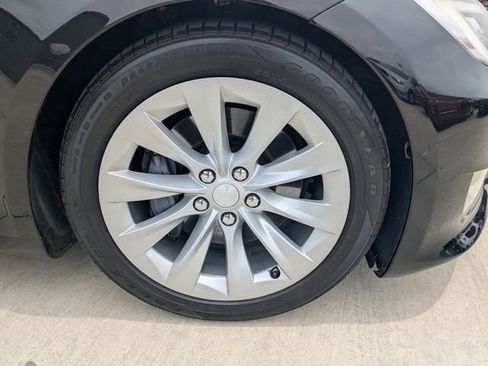 Used 2018 Tesla Model S 75D AWD/4WD image 10