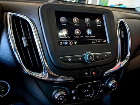 Used 2022 Chevrolet Equinox LT image 35