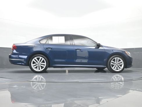 Used 2019 Volkswagen Passat 2.0T Wolfsburg image 58