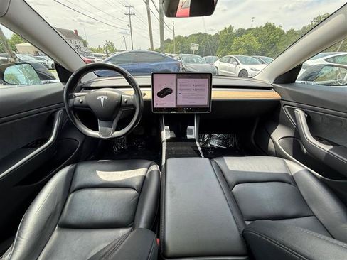 Used 2018 Tesla Model 3 Long Range RWD image 13
