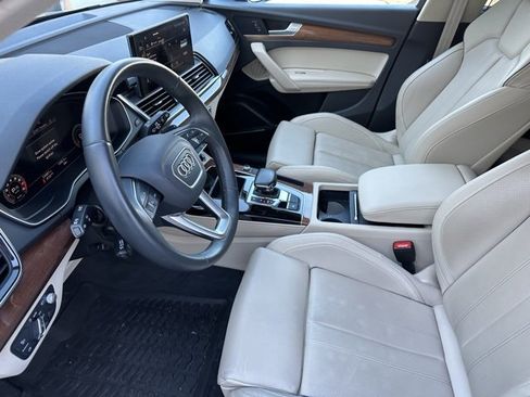 Used 2021 Audi Q5 Prestige w/ Prestige Package image 7