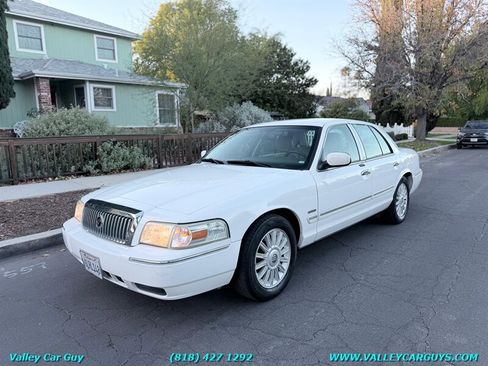 Used 2010 Mercury Grand Marquis LS image 1