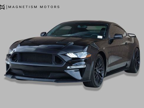 Used 2018 Ford Mustang GT Premium w/ GT Performance Package RWD image 4