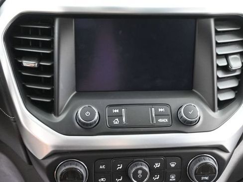 Used 2023 GMC Acadia SLE w/ Driver Convenience Package FWD image 25