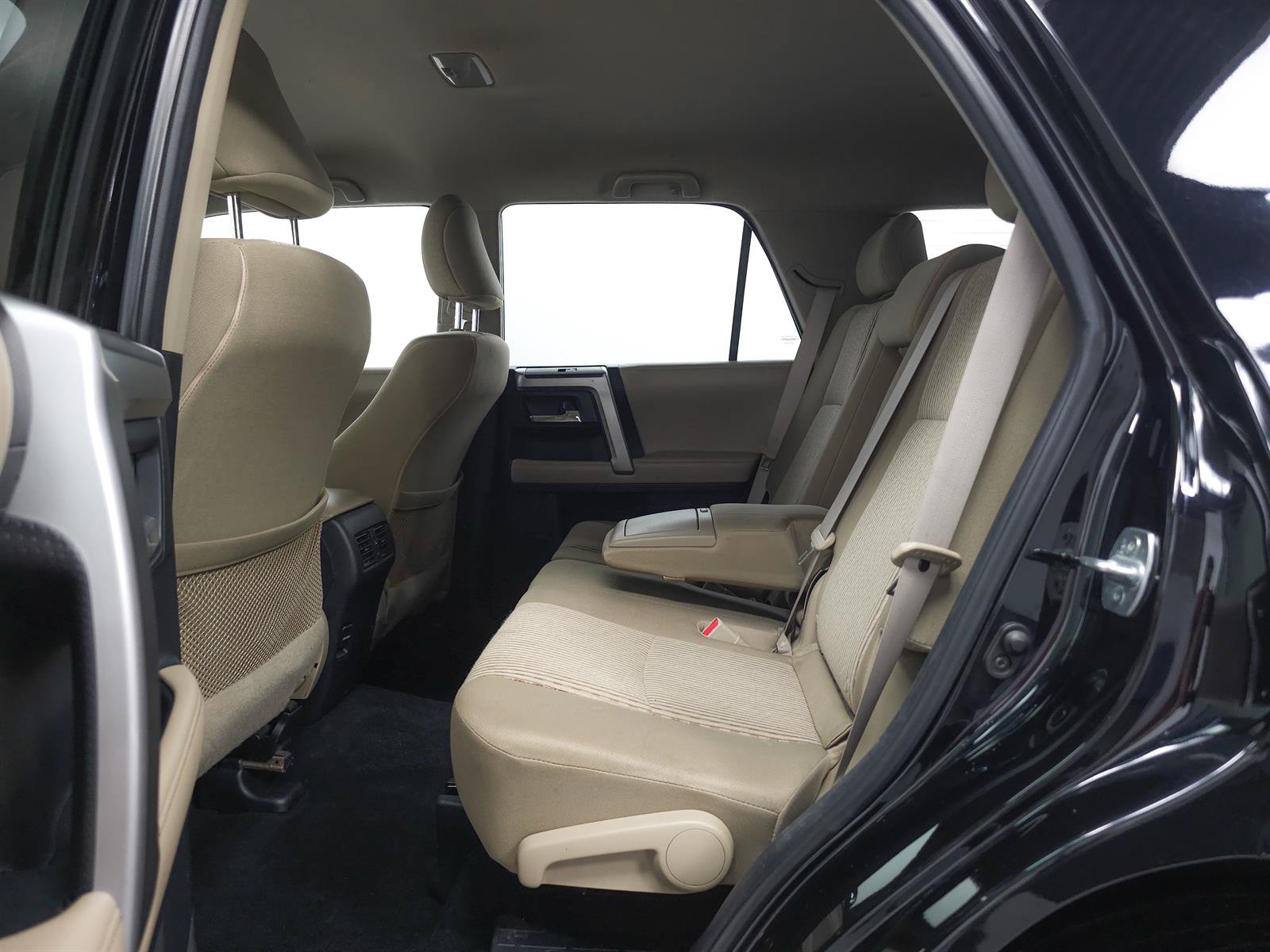 Certified 2016 Toyota 4Runner SR5 AWD/4WD image 8