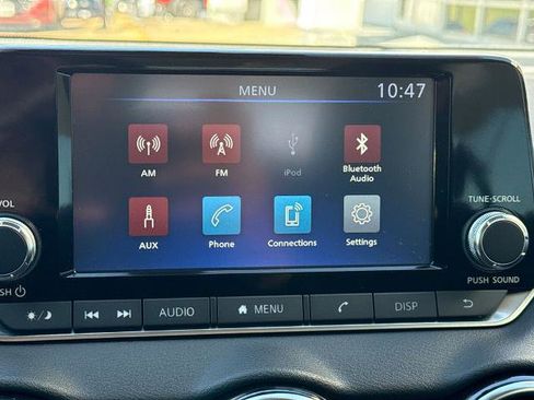 Certified 2025 Nissan Sentra S image 20