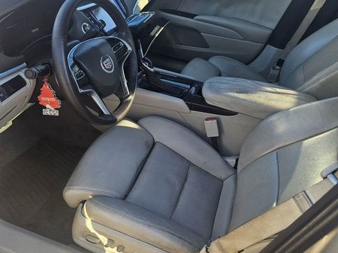 Used 2013 Cadillac XTS Luxury image 2