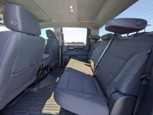 Used 2024 GMC Sierra 2500 SLE w/ SLE Value Package; image 12