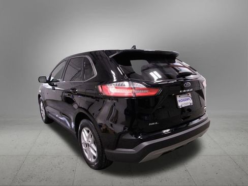 Used 2024 Ford Edge SEL image 4
