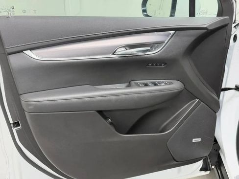Used 2023 Cadillac XT6 Luxury FWD image 29