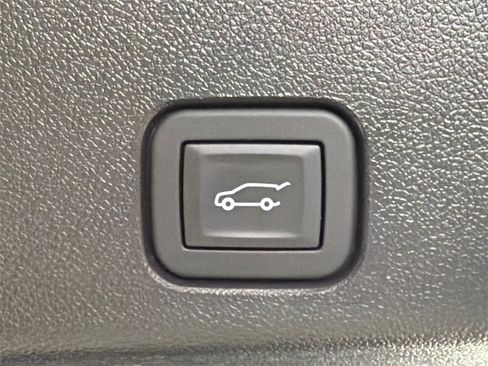 Used 2025 GMC Acadia AT4 image 20