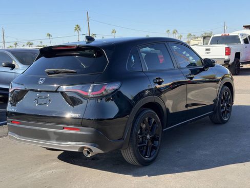 Used 2023 Honda HR-V Sport image 11