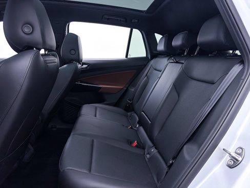Used 2022 Volkswagen ID.4 Pro S RWD image 36