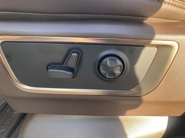 Used 2026 RAM 1500 Limited AWD/4WD image 12