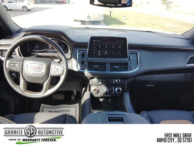 Used 2024 GMC Yukon XL AT4 w/ Technology Package AWD/4WD image 13