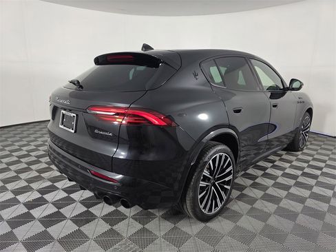 New 2025 Maserati Grecale Modena image 5