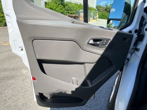 Certified 2023 Ford Transit 250 Low Roof w/ Exterior Upgrade Package image 16