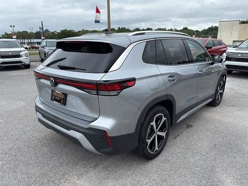 New 2026 Volkswagen Tiguan SE FWD image 5